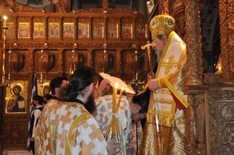 Ἡ ἑορτή τῶν τριῶν Ἱεραρχῶν καί χειροθεσία Ἀρχιμανδρίτου